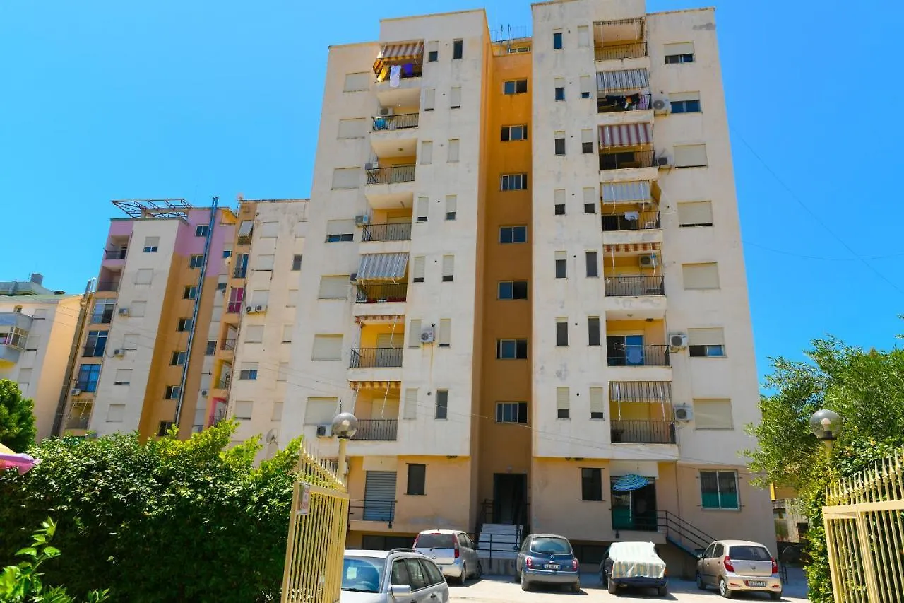 Ag Beach Apartment Golem
