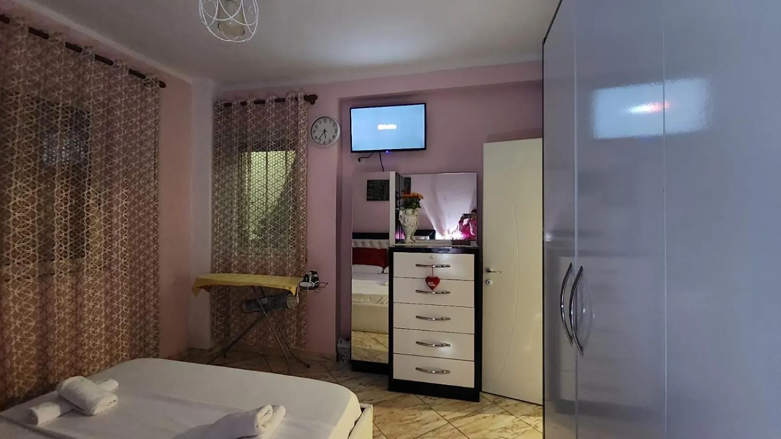 Ag Beach Apartment Golem